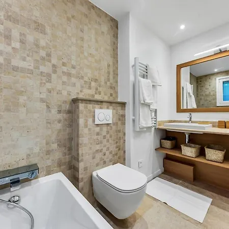 Contemporaine Avec Vue Willa Mandelieu