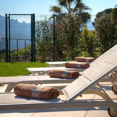 Contemporaine Avec Vue Willa Mandelieu