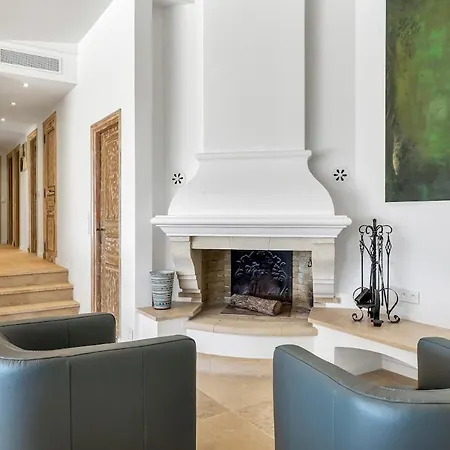 Contemporaine Avec Vue *